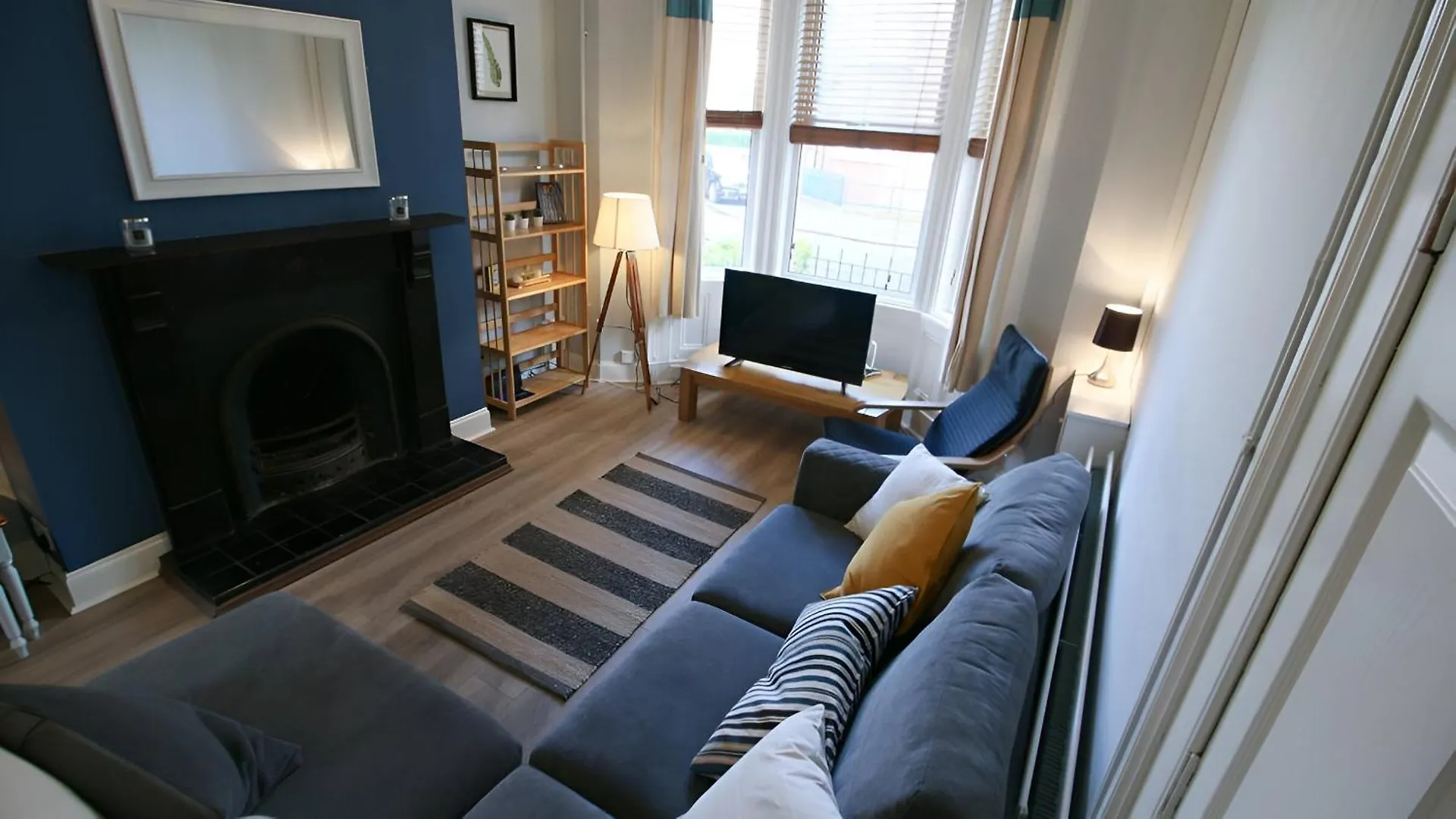 Spacious Victorian Townhouse In Popular Location Belfast